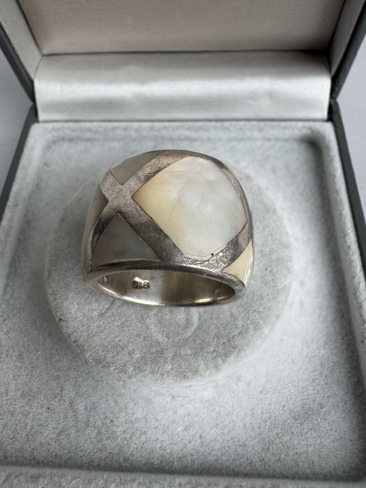 Inel masiv din argint si sidef
