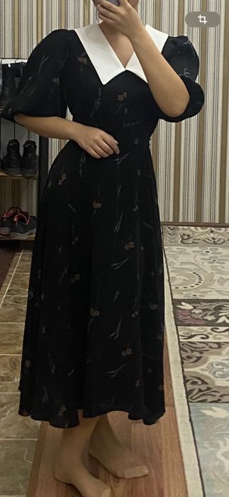 Қара әдемі, жеңіл көйлек.