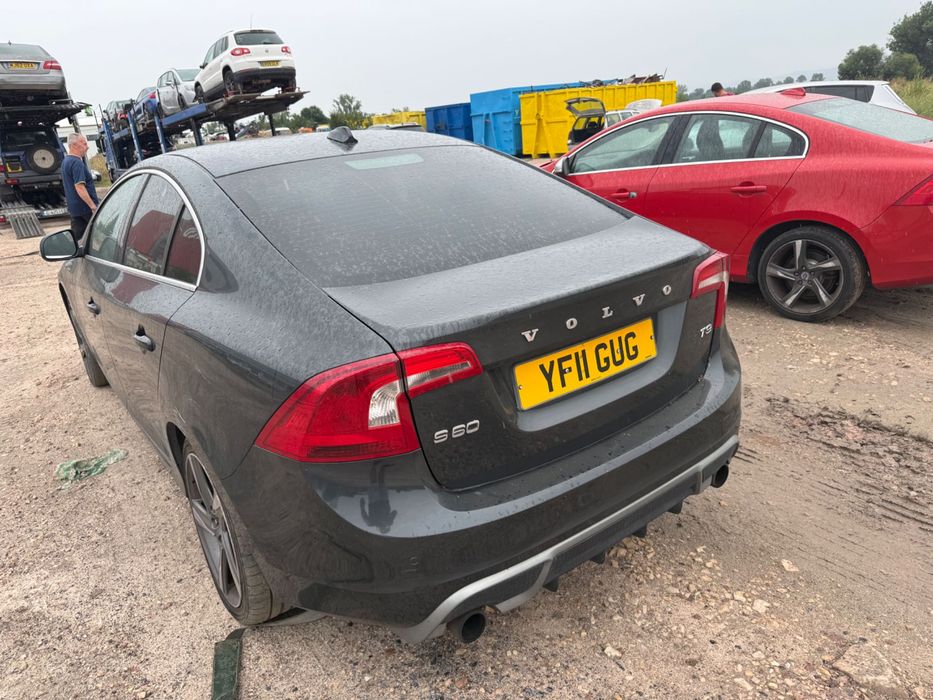на части Volvo s60 D3 1.6t R design 6 скорости 2012