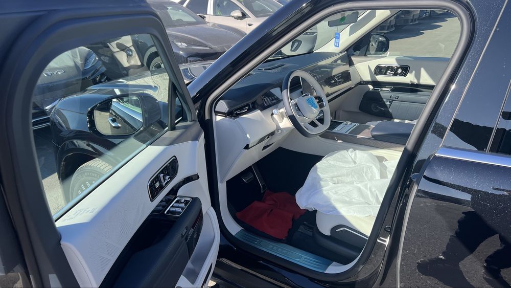 Zeekr 9x MAX без пробег