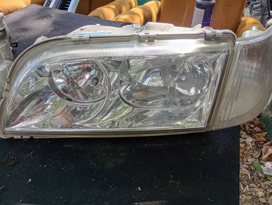 Фарове и стопове за Volvo V40 2003 г