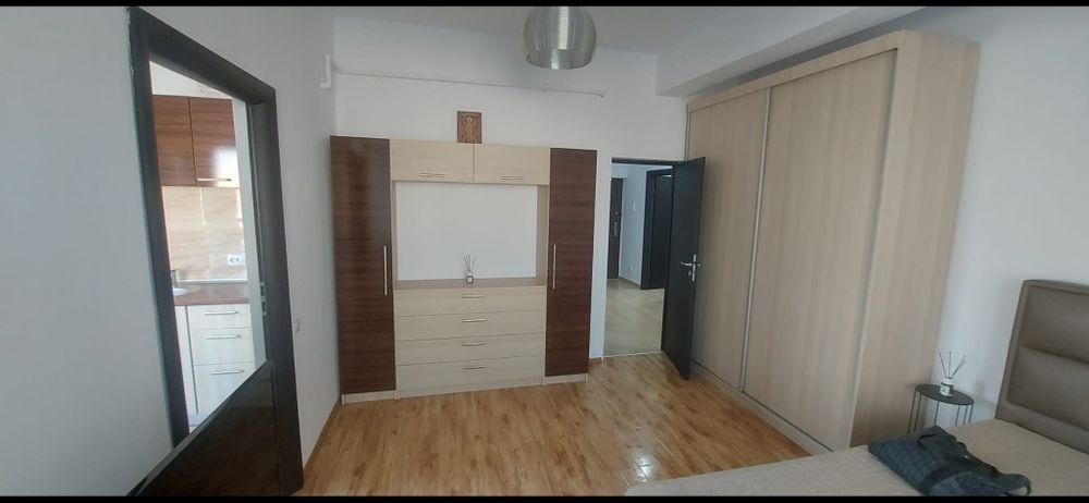 Garsoniera de închiriat