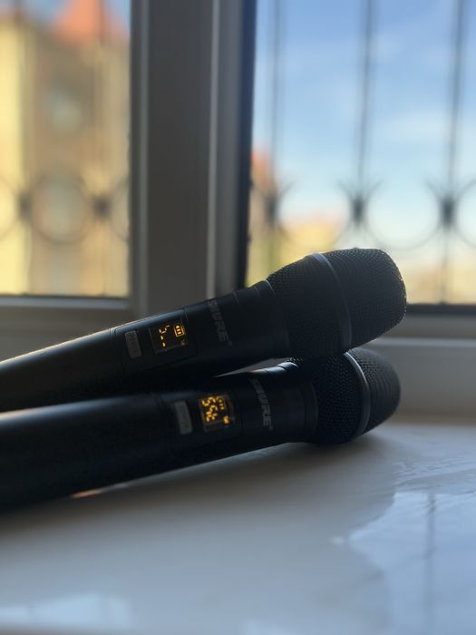 Shure simsiz mikrofonlar to'plami (Ideal holatda)
