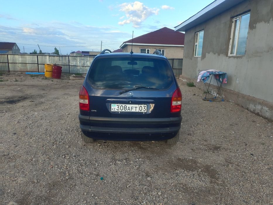 Опель Зафира 2001