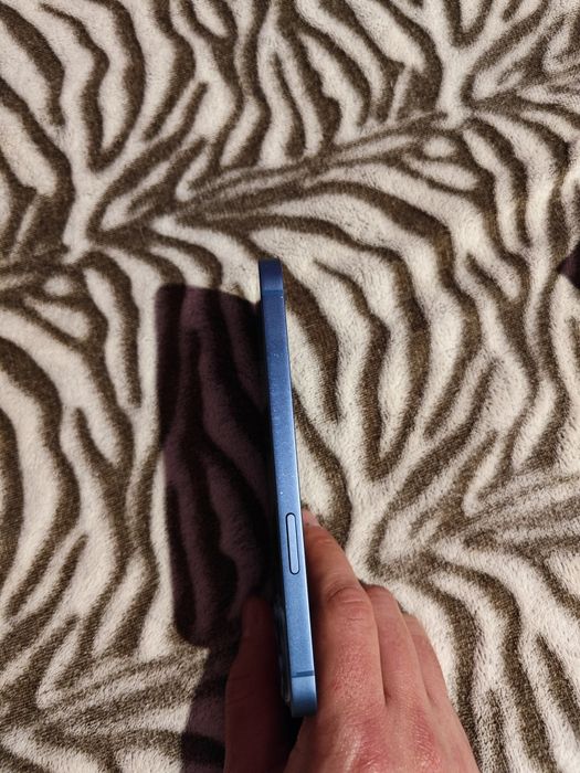 iPhone 13 128GB Blue