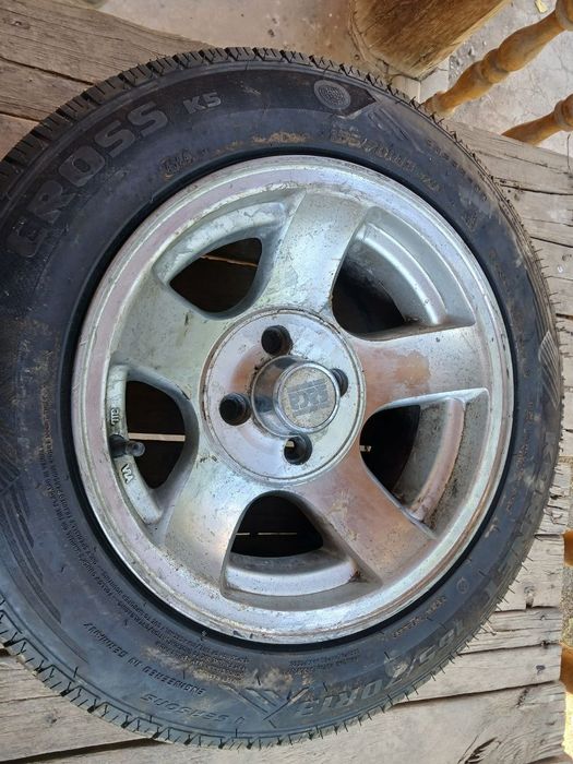 R13 diska yangi Kornet baloni bilan kamplekt