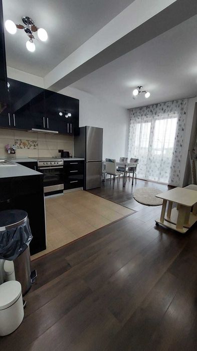 Inchiriez apartament cu 2 camere zona Ira