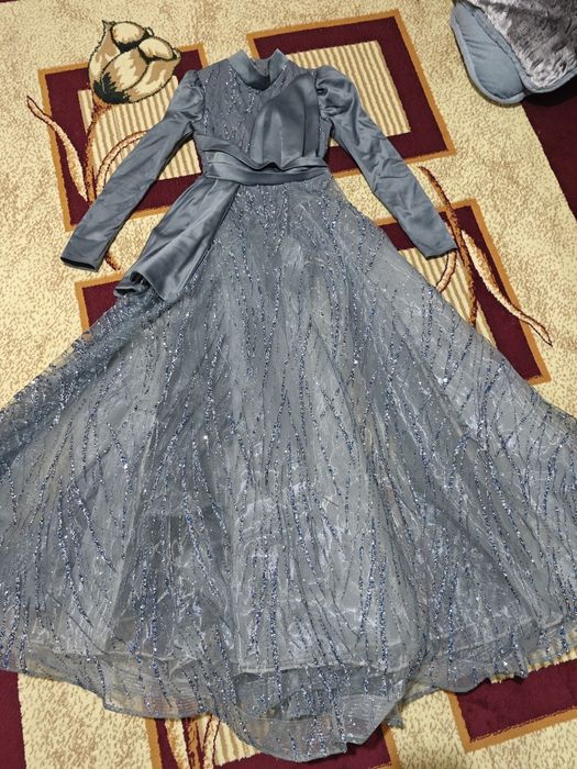 O'ta bejirim va chiroyli ko'ylak