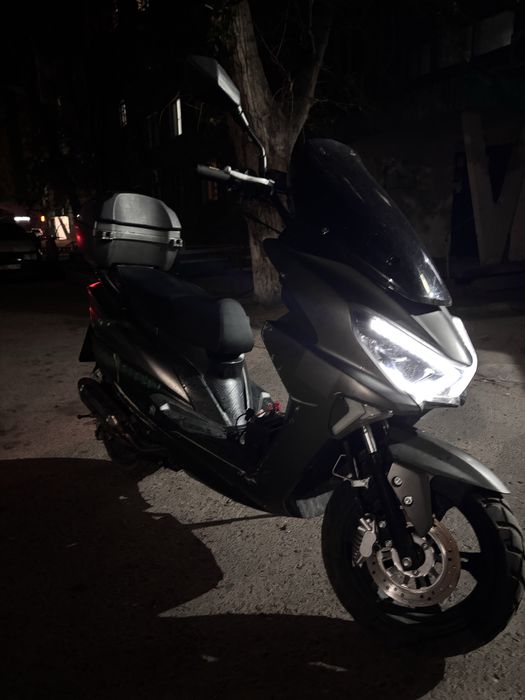Скутер макси G-Tiger