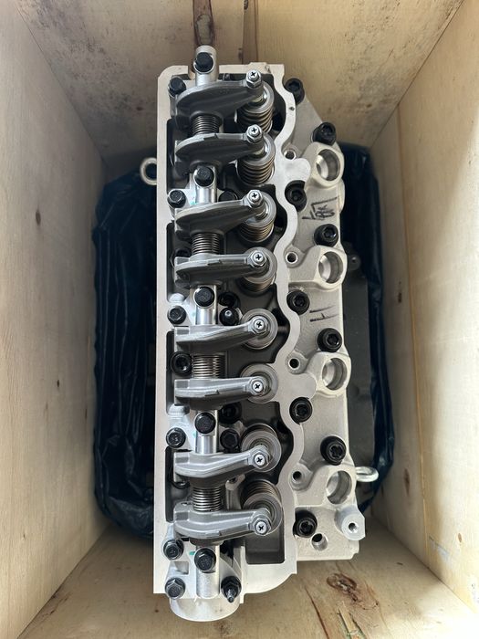 Двигатель  2.5td . 4D56 новый