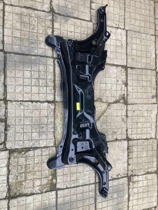 Преден мост за тойота урбан крузер/Toyota urban cruiser 09-14г