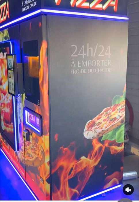 Aparat automat de facut pizza