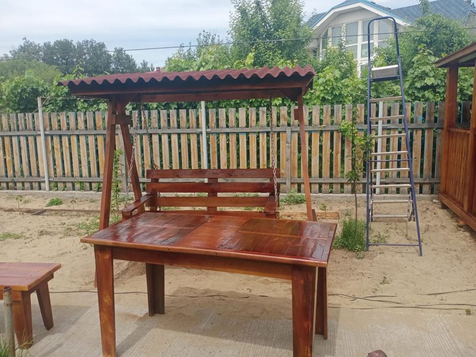 Столы со скамейками