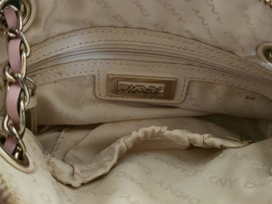 DKNY оригинална дамска чанта