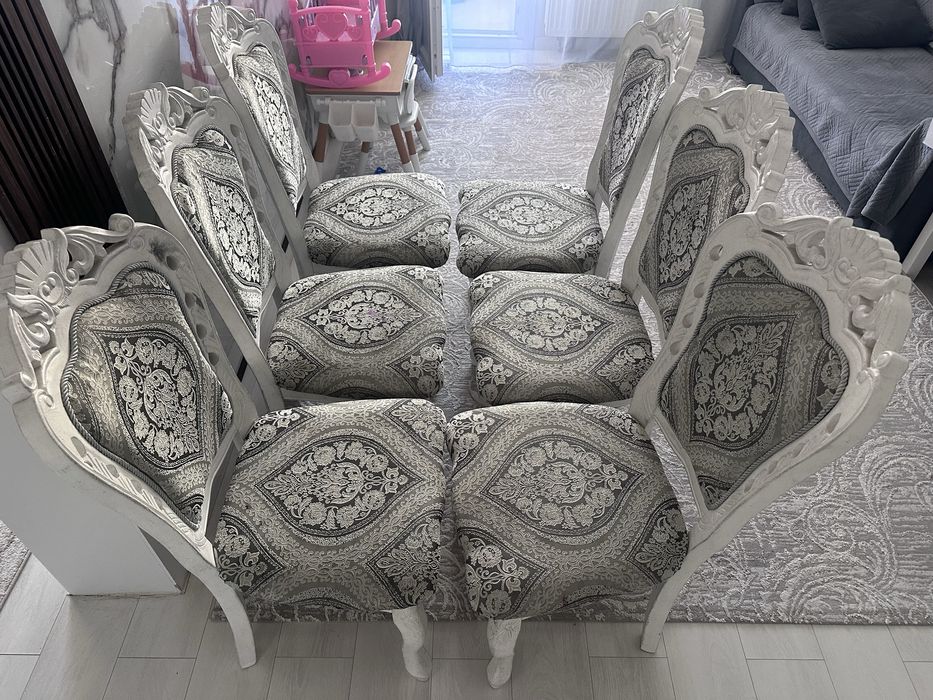 Срочно продам стулья