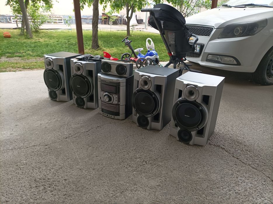Sony gn100d muzikalni sentr sotiladi