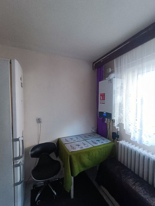 Închiriere apartament cu 2 camere decomandate