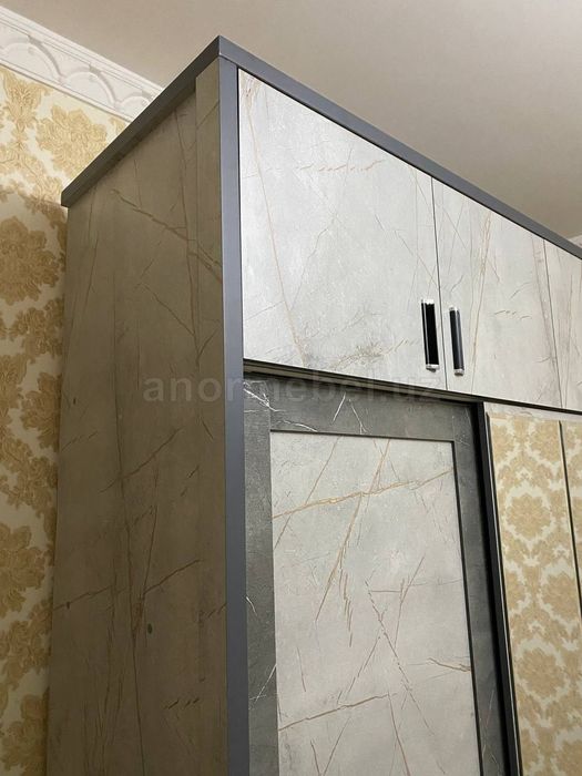 Скидка. Шкаф купе антресоль 207 большой