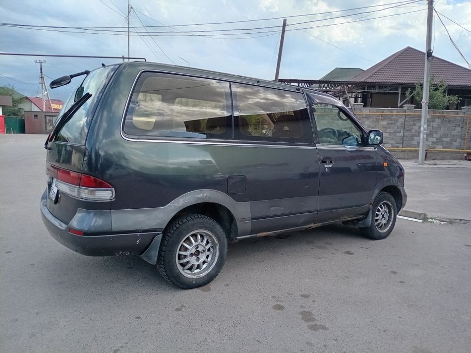 Продам машину срочно.