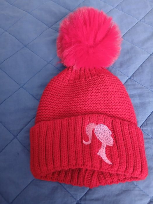 Caciuli fetita 2-3 ani