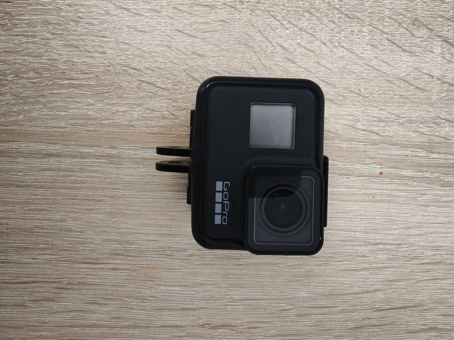 GoPro Hero 7 Black + Accesorii Artman + Cablu USB-C | Stare foarte bună