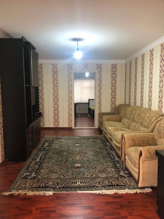 Сдаю 2-х комнатную квартиру переделанную в 3-х