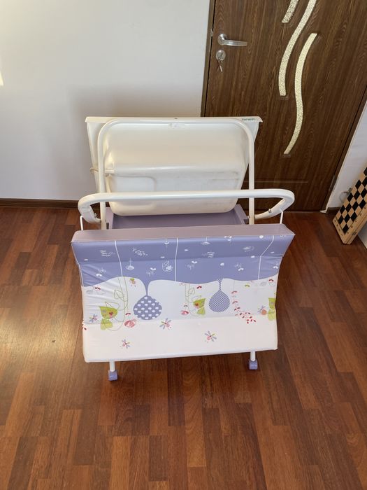 Cadru cu cadita si masa de schimbat/infasat