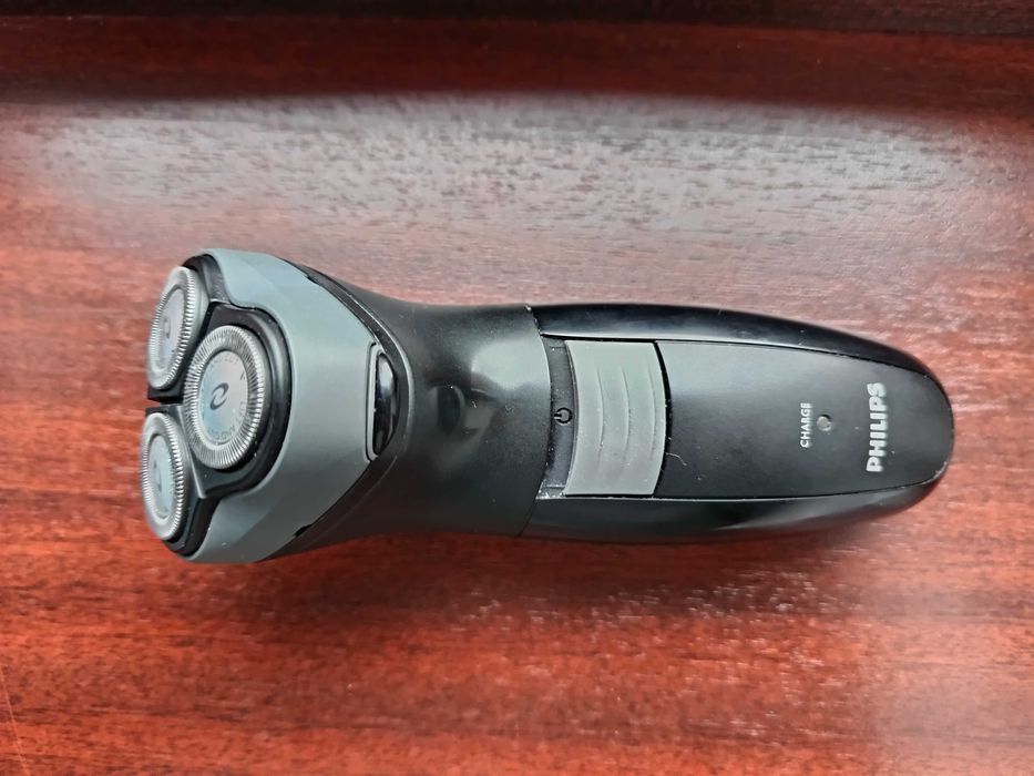 Aparat de ras Philips SHAVER