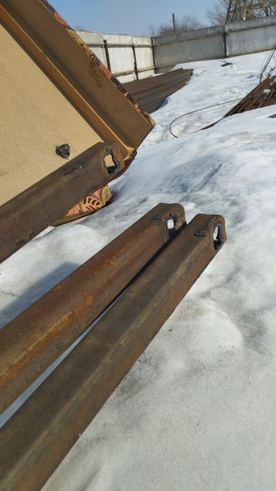 Коники   для труб для леса