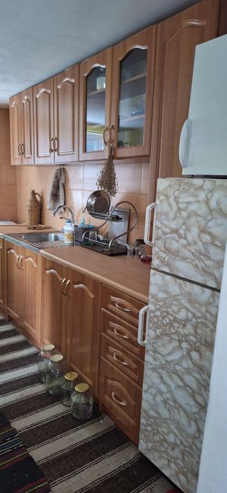 Къща с голям двор