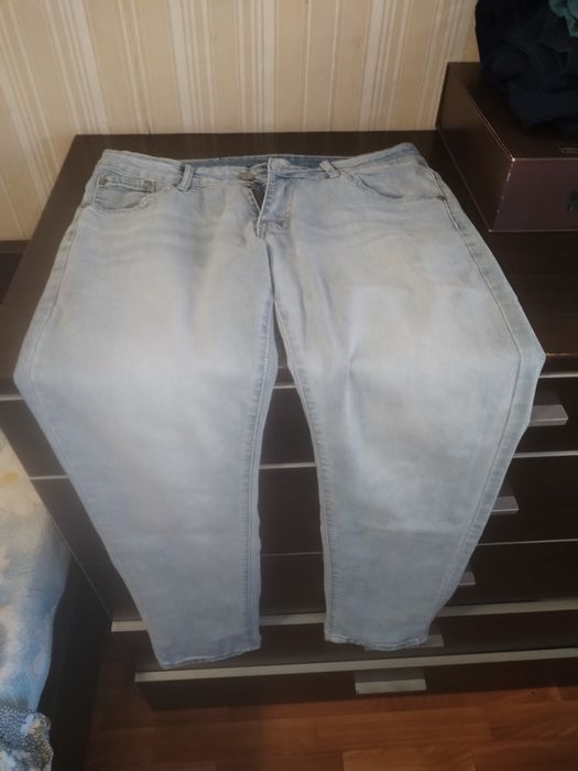 Продам Джинсы бренд Jeans 32Размер
