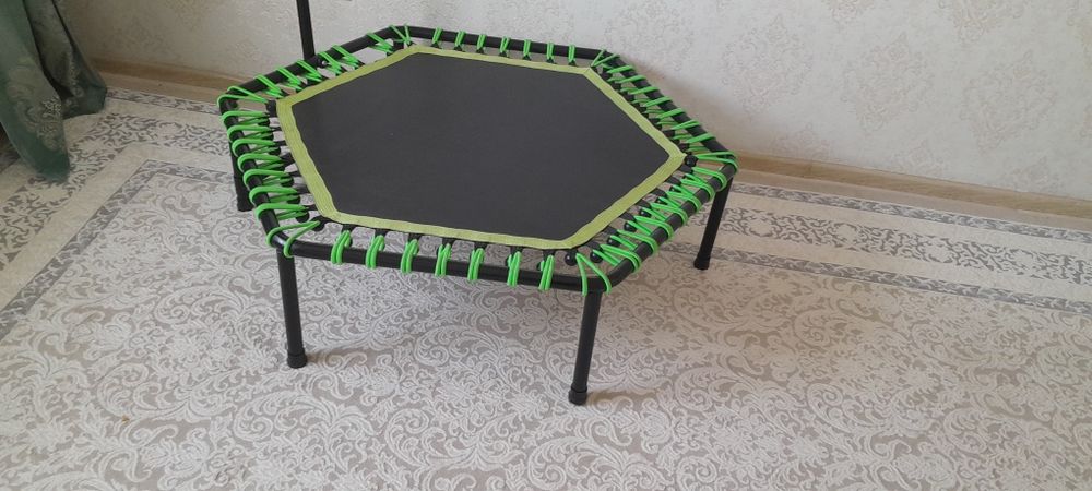 Продаю батут до 120 кг