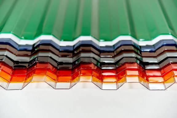 Профилированный поликарбонат для навеса теплиц