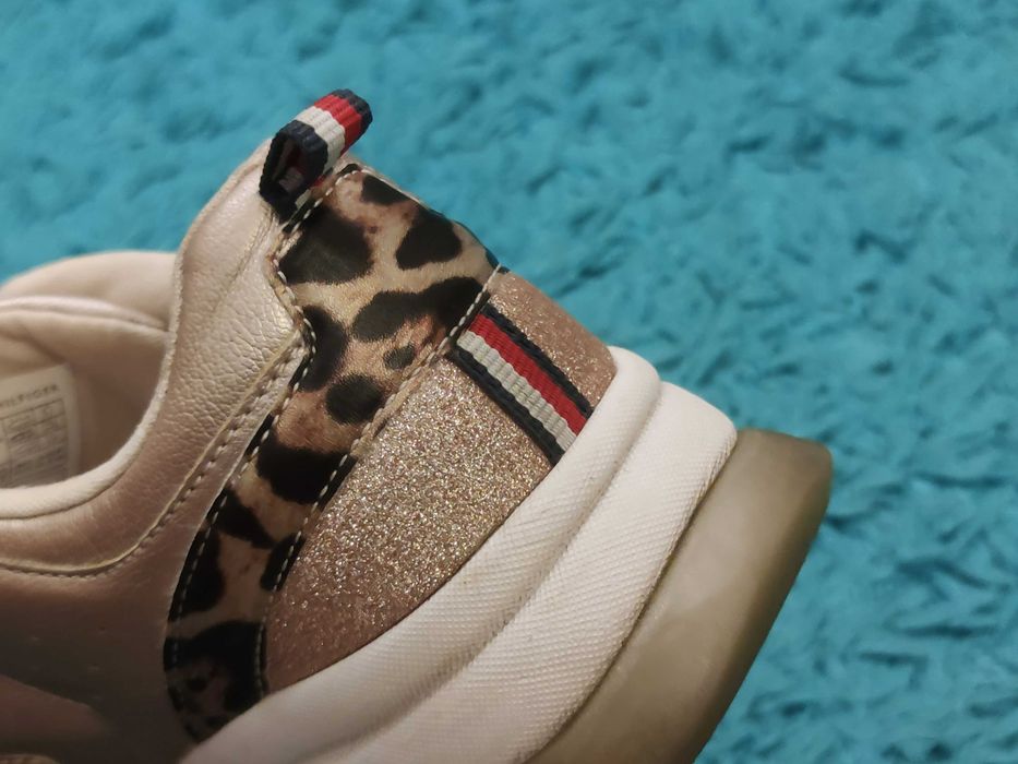 Adidasi Tommy Hilfiger Auriu 37