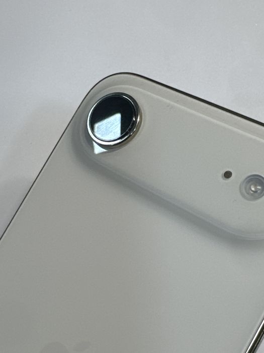 iPhone 17 Air Gold , 100% Bateria