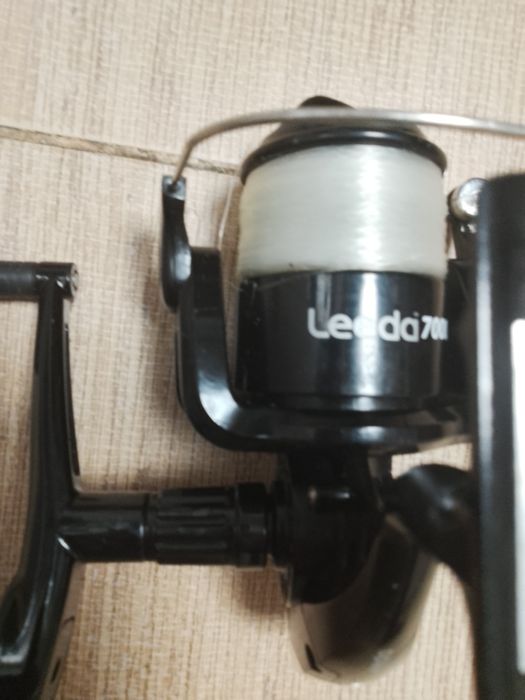 Vând 3 mulinete .MILo si LEEDA