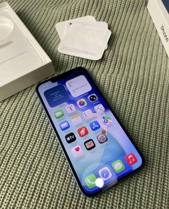 iPhone 13 128Gb с гарантией
