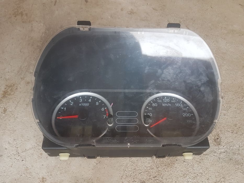 Vând piese ford fiesta 13benzina .2004