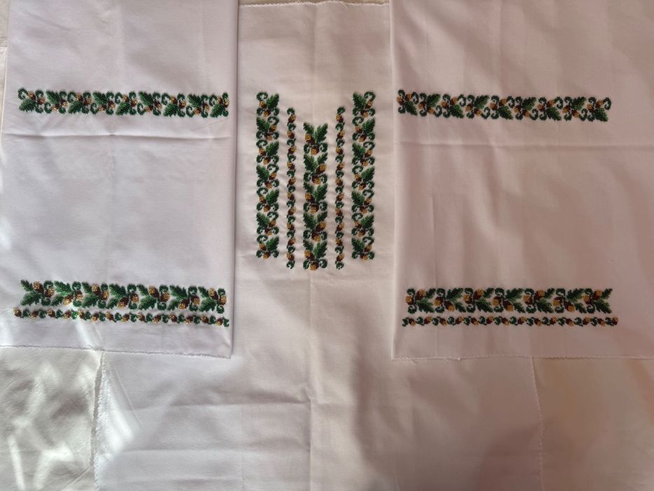 Cămașă copii cusută cu mărgele