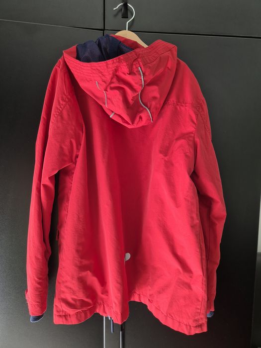 Geaca impermeabila anti vânt