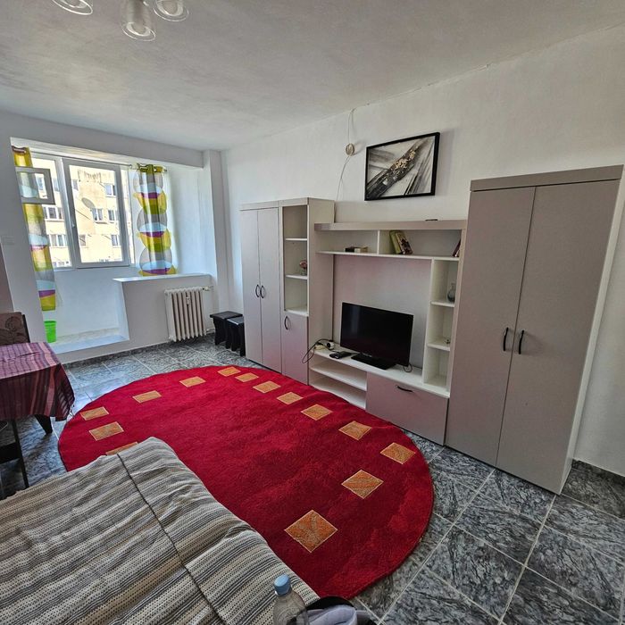 Garsoniera de inchiriat