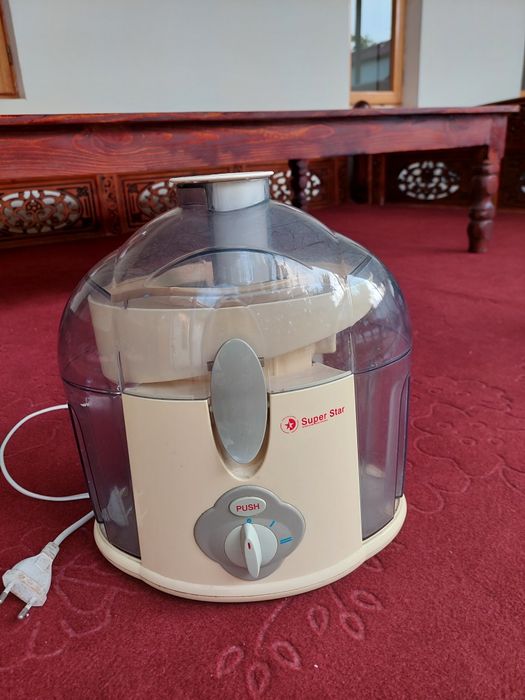 Соковыжималка б/у