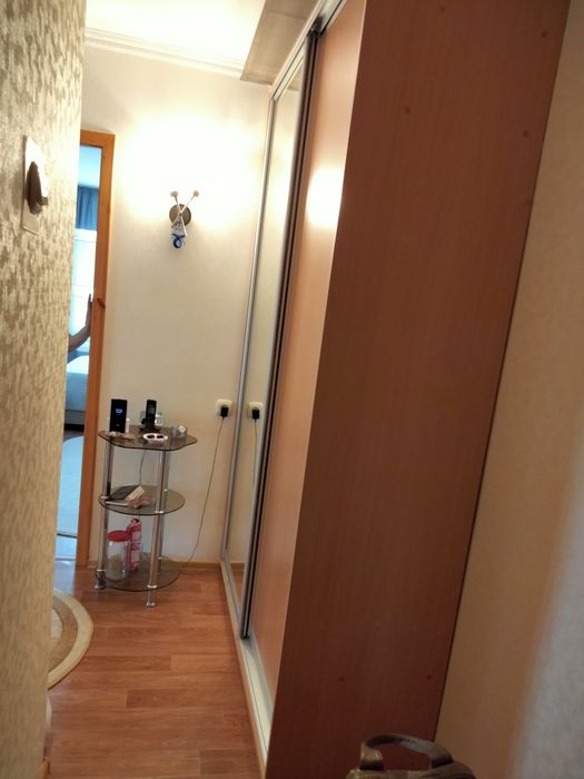 Шкаф в прихожую или спальню