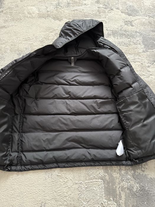 Geaca Adidas originala , impecabila Ca Noua !