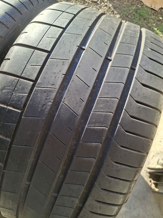 2 Anvelope de vară 305 30 r20 Pirelli