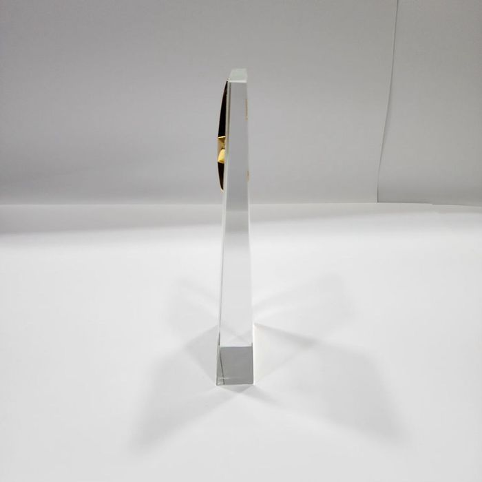 Статуэтка стеклянная