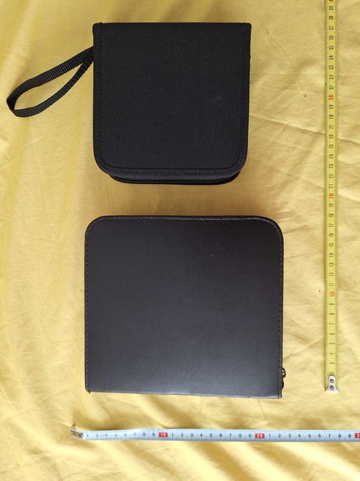 Gentute cu fermuar pentru aparate foto, MP4, telef, CD-uri, DVD-uri