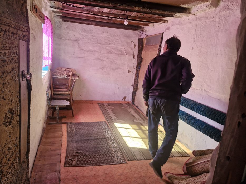 Продаётся дом( землянка)