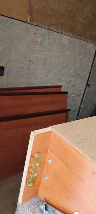 Срочно Односпальные кровати