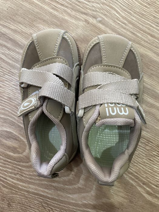 Детстке кросовки